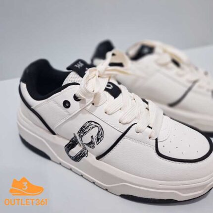 ونس 361 درجه سفید